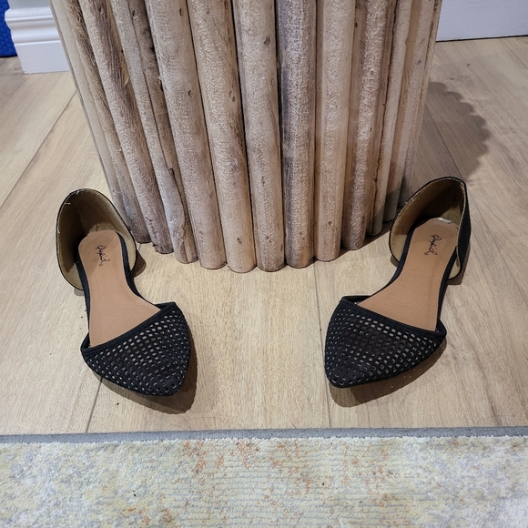 Black flats size 7 - Picture 1 of 3